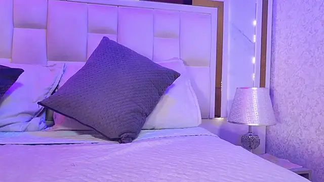 samanthaa sm online show from November 9, 2025, 11:47 am