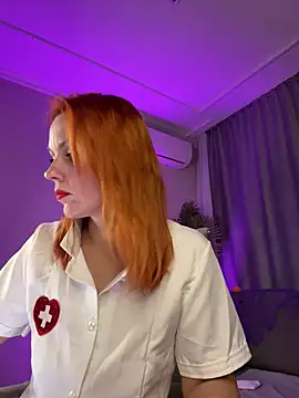 Snapshot of FlameQueen chatting on October 31, 2025, 1:19 pm FlameQueen online show from October 31, 2025, 1:19 pm