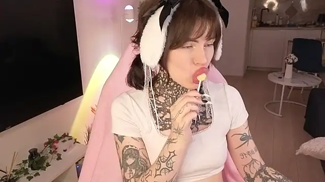 Eva Sonic online show from April 1, 2026, 3:19 am