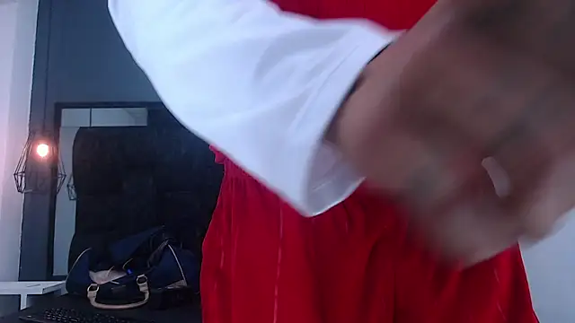 Daniel delux  online show from October 10, 2025, 12:06 pm