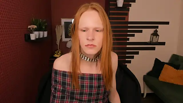 ChloeValentinee online show from October 31, 2025, 12:02 pm