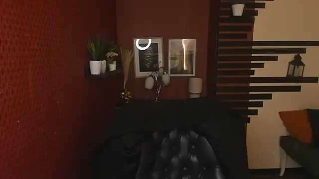 ChloeValentinee online show from November 17, 2025, 1:26 pm