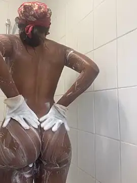Snapshot of EbonyPeachPrincess chatting on October 7, 2025, 11:22 am EbonyPeachPrincess online show from October 7, 2025, 11:22 am