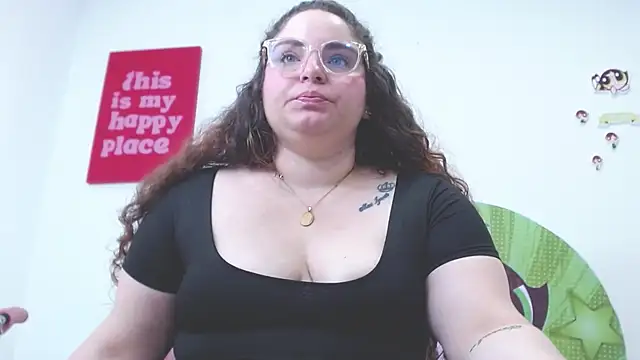 AmandaaWats online show from June 7, 2026, 4:56 pm
