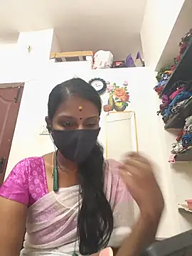 Snapshot of Tamil_Yalini12 chatting on May 23, 2026, 5:45 pm Tamil Yalini12 online show from May 23, 2026, 5:45 pm