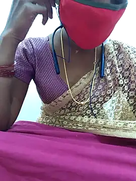 Snapshot of Tamil_Yalini12 chatting on February 8, 2026, 8:01 am Tamil Yalini12 online show from February 8, 2026, 8:01 am