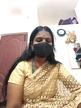 Snapshot of Tamil_Yalini12 chatting on April 28, 2026, 3:55 am Tamil Yalini12 online show from April 28, 2026, 3:55 am