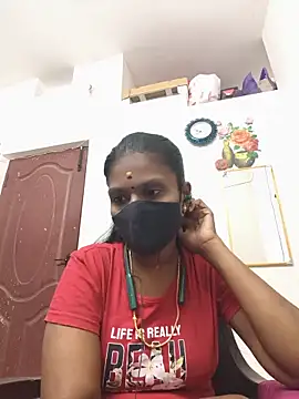 Snapshot of Tamil_Yalini12 chatting on May 18, 2026, 4:12 pm Tamil Yalini12 online show from May 18, 2026, 4:12 pm