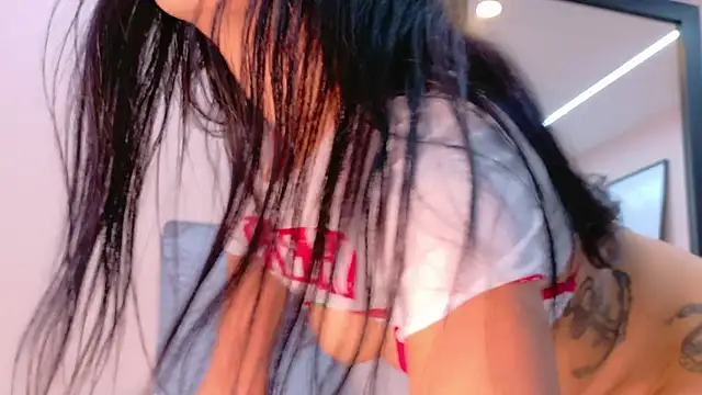 Snapshot of cielo_rivera chatting on April 17, 2026, 3:04 pm cielo rivera online show from April 17, 2026, 3:04 pm