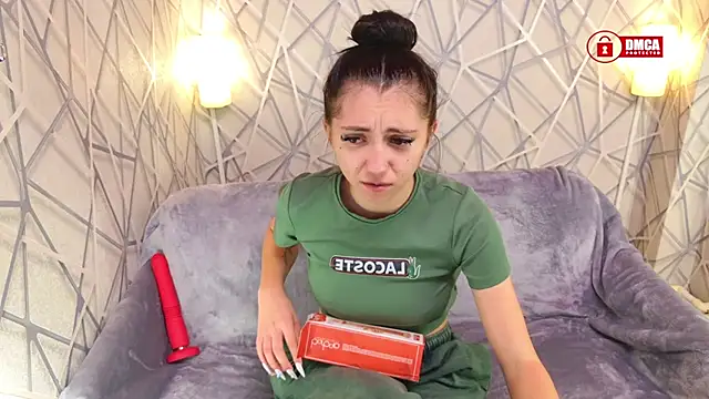 Charming LIA online show from November 16, 2025, 9:41 pm