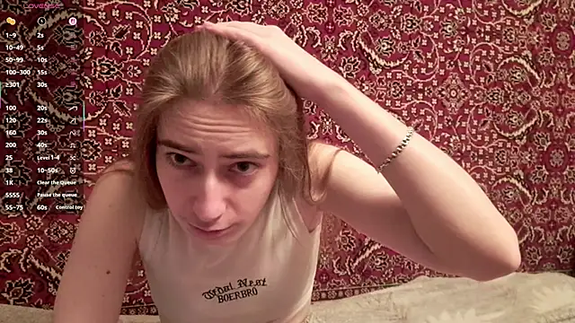 Snapshot of ivetabloom chatting on November 28, 2025, 3:01 pm ivetabloom online show from November 28, 2025, 3:01 pm