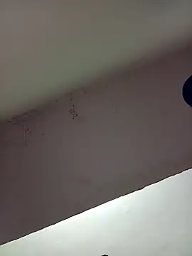 Snapshot of School_medam chatting on December 5, 2025, 3:43 pm School medam online show from December 5, 2025, 3:43 pm