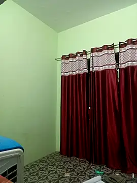 Snapshot of School_medam chatting on November 29, 2025, 4:29 pm School medam online show from November 29, 2025, 4:29 pm