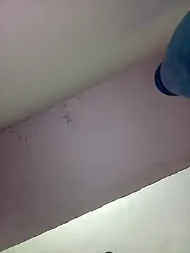 Snapshot of School_medam chatting on December 2, 2025, 3:36 pm School medam online show from December 2, 2025, 3:36 pm