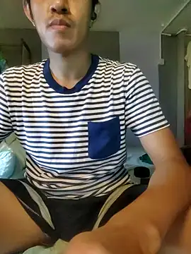 Snapshot of CloudMaker1987 chatting on October 25, 2025, 5:46 pm CloudMaker1987 online show from October 25, 2025, 5:46 pm