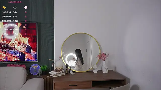 PatriciaHirpara online show from October 20, 2025, 7:09 am