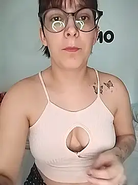 Snapshot of catperigosa chatting on October 5, 2025, 5:36 pm catperigosa online show from October 5, 2025, 5:36 pm