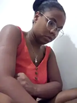 PrettahSantos online show from November 21, 2025, 3:27 am