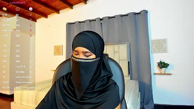 Snapshot of kalila_latif chatting on December 5, 2025, 2:54 am kalila latif online show from December 5, 2025, 2:54 am