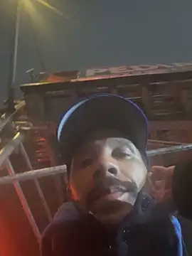 smuckle899 online show from January 7, 2026, 12:26 am