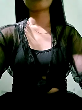 Snapshot of Babydone111 chatting on October 14, 2025, 4:24 am Babydone111 online show from October 14, 2025, 4:24 am