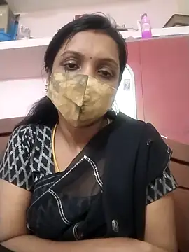 Snapshot of Tamil_Swathi chatting on November 18, 2025, 6:28 am Tamil Swathi online show from November 18, 2025, 6:28 am