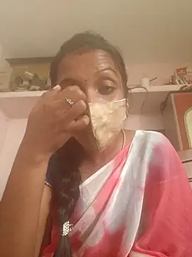 Snapshot of Tamil_Swathi chatting on February 10, 2026, 11:42 am Tamil Swathi online show from February 10, 2026, 11:42 am