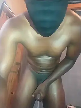 Snapshot of Blackveins32 chatting on December 16, 2025, 6:28 am Blackveins32 online show from December 16, 2025, 6:28 am