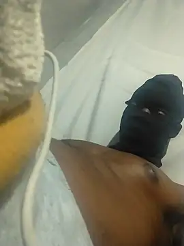 Snapshot of Blackveins32 chatting on September 21, 2025, 9:31 pm Blackveins32 online show from September 21, 2025, 9:31 pm