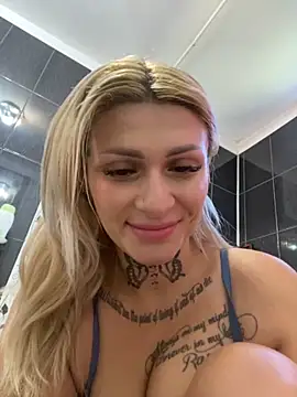 Snapshot of Playdoll_for_daddy chatting on October 5, 2025, 11:01 am Playdoll for daddy online show from October 5, 2025, 11:01 am