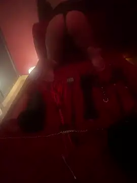 Reine du Vice84 online show from February 11, 2026, 10:53 pm