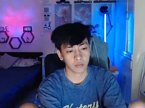 Snapshot of niel_cumshow chatting on December 17, 2025, 4:01 pm niel cumshow online show from December 17, 2025, 4:01 pm