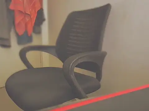 Snapshot of Pure-bottom chatting on January 17, 2026, 1:37 pm Pure-bottom online show from January 17, 2026, 1:37 pm