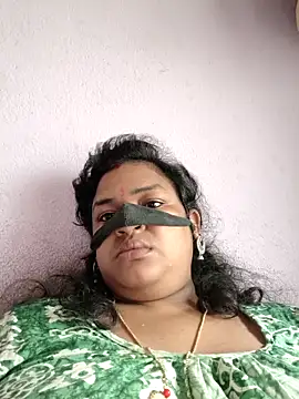 Snapshot of Deborbhavi222 chatting on May 2, 2026, 4:28 am Deborbhavi222 online show from May 2, 2026, 4:28 am