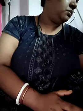 Snapshot of Deborbhavi222 chatting on May 1, 2026, 8:52 am Deborbhavi222 online show from May 1, 2026, 8:52 am