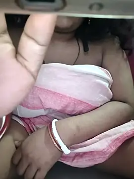 Snapshot of Deborbhavi222 chatting on May 13, 2026, 5:42 pm Deborbhavi222 online show from May 13, 2026, 5:42 pm