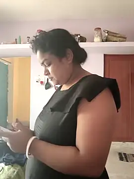 Snapshot of Deborbhavi222 chatting on April 26, 2026, 4:32 am Deborbhavi222 online show from April 26, 2026, 4:32 am