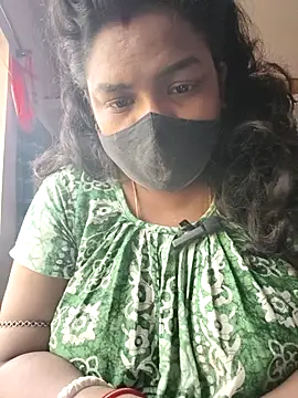 Deborbhavi222 online show from April 3, 2026, 9:27 am