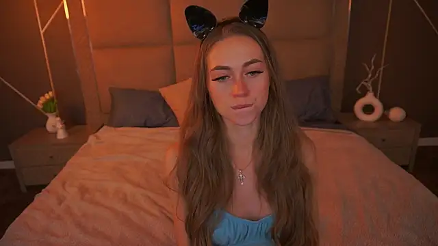 Snapshot of GoGoDream chatting on October 10, 2025, 6:03 am GoGoDream online show from October 10, 2025, 6:03 am