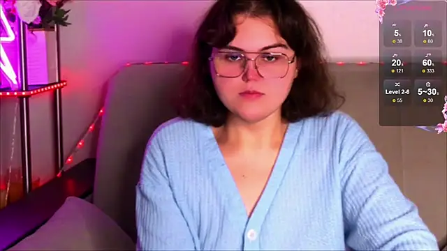 Snapshot of chatting on October 24, 2025, 1:59 am online show from October 24, 2025, 1:59 am