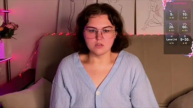 Snapshot of chatting on September 22, 2025, 7:47 am online show from September 22, 2025, 7:47 am