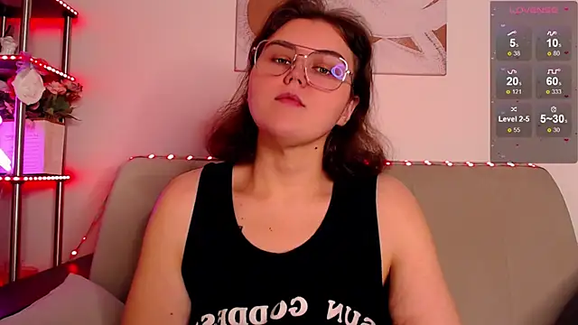 Snapshot of chatting on November 29, 2025, 3:39 am online show from November 29, 2025, 3:39 am