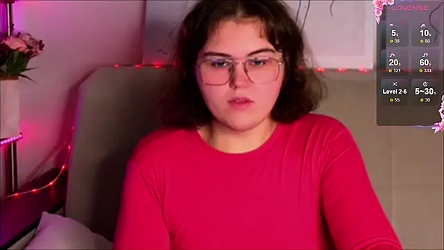 Snapshot of chatting on October 7, 2025, 8:37 am online show from October 7, 2025, 8:37 am