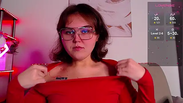 Snapshot of chatting on December 18, 2025, 4:50 am online show from December 18, 2025, 4:50 am