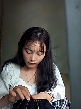 dorothyxx online show from November 2, 2025, 2:27 am