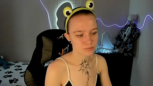 Snapshot of Elastikisss chatting on April 4, 2026, 4:52 am Elastikisss online show from April 4, 2026, 4:52 am