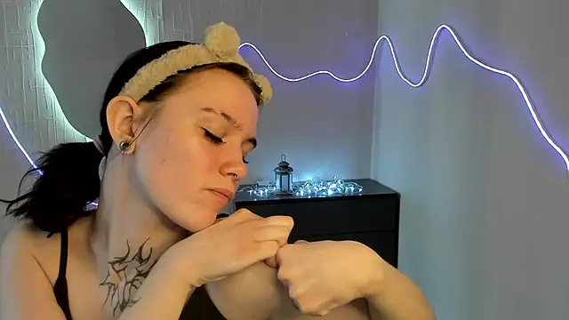 Snapshot of Elastikisss chatting on March 2, 2026, 5:08 am Elastikisss online show from March 2, 2026, 5:08 am