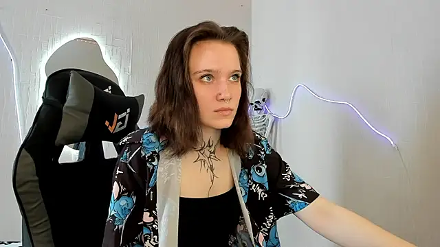 Snapshot of Elastikisss chatting on April 9, 2026, 8:09 am Elastikisss online show from April 9, 2026, 8:09 am