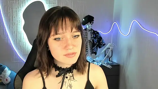 Snapshot of Elastikisss chatting on March 18, 2026, 10:51 am Elastikisss online show from March 18, 2026, 10:51 am