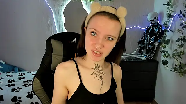 Snapshot of Elastikisss chatting on April 10, 2026, 6:09 am Elastikisss online show from April 10, 2026, 6:09 am